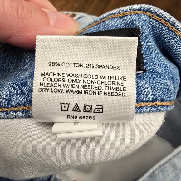 Express "Mom Jean Super High Rise" Distressed Jeans Fray Ankles | Size 6 Petite - Picture 10 of 10